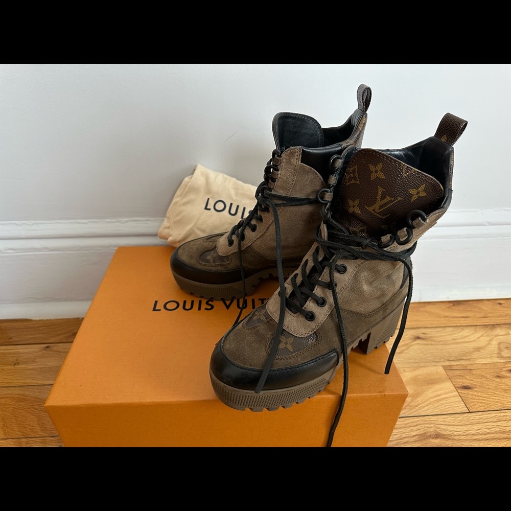 Laureate Platform Desert Boot On Sale!! - image 6